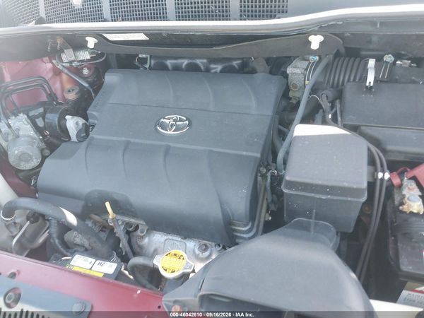 2015 TOYOTA SIENNA XLE 7 PASSENGER — I10