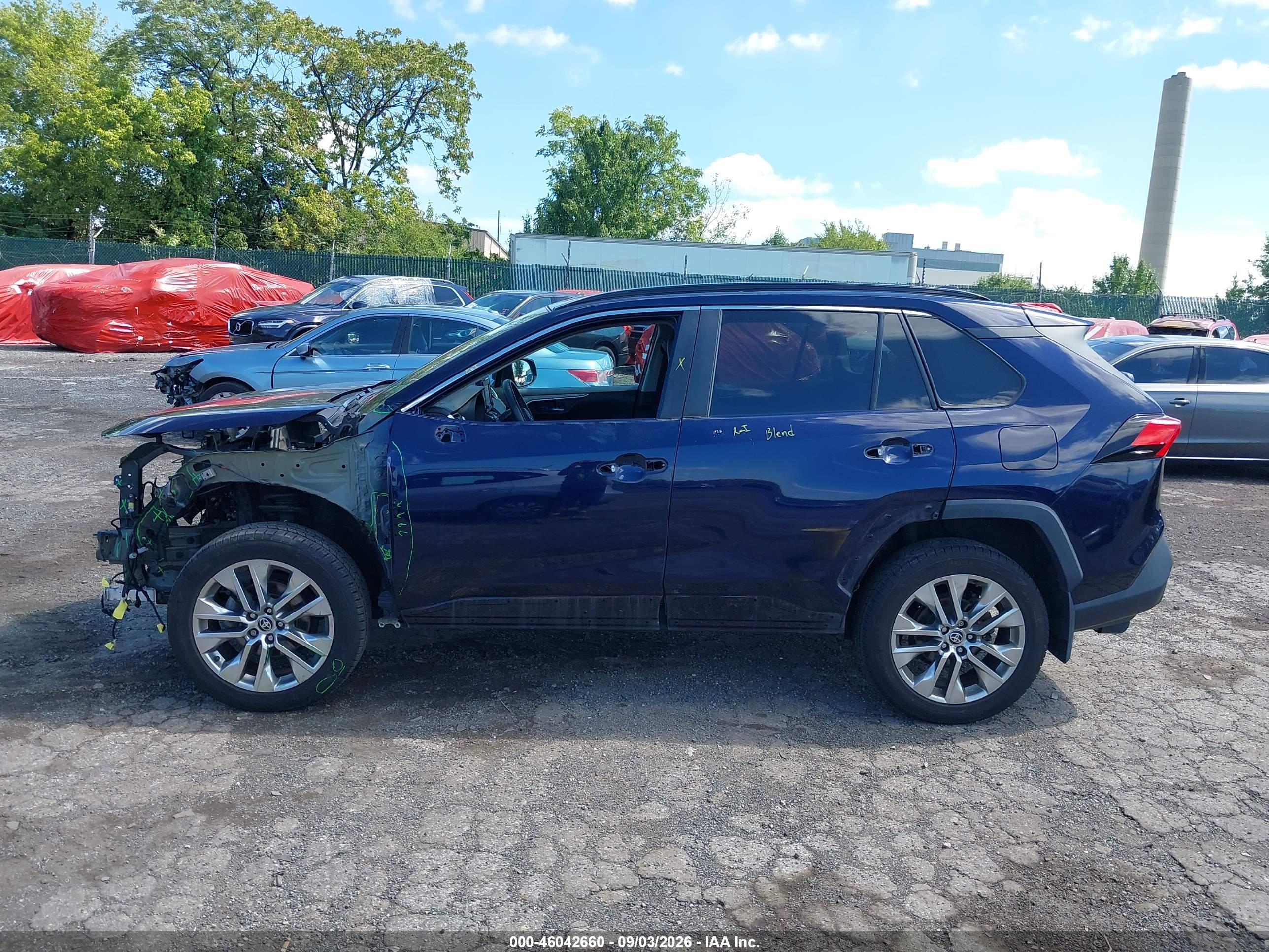 2021 TOYOTA RAV4 XLE PREMIUM