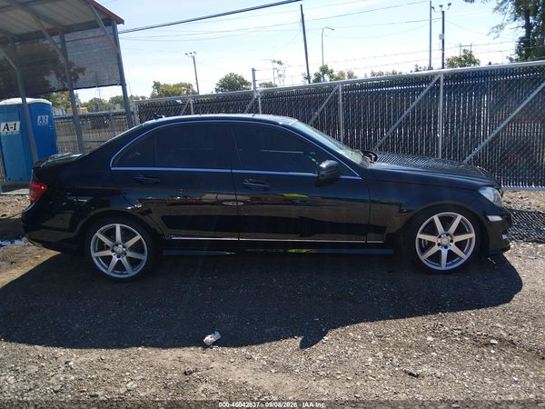 2012 MERCEDES-BENZ C 300 SPORT 4MATIC — I116