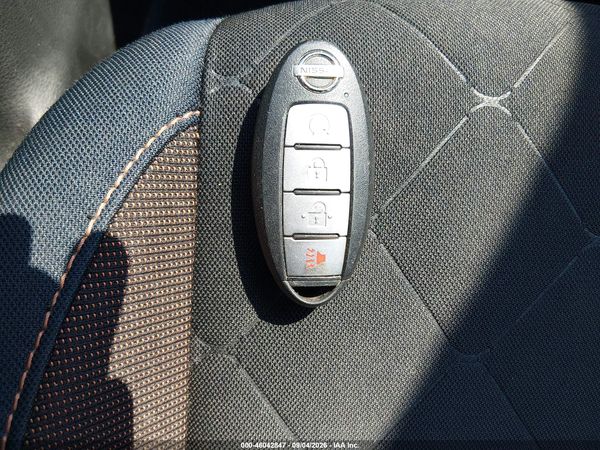 2018 NISSAN KICKS SR — I11
