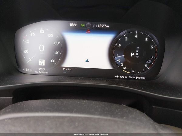 2020 VOLVO XC40 T5 MOMENTUM