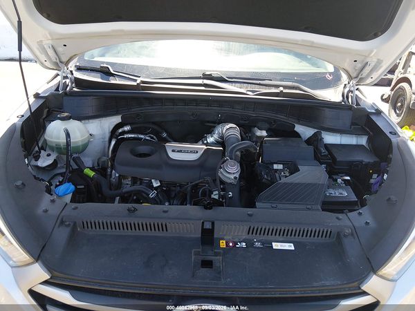 2017 HYUNDAI TUCSON SPORT — I10