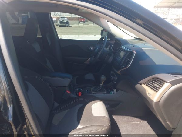 2018 JEEP CHEROKEE LATITUDE FWD