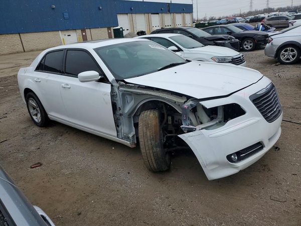 2014 CHRYSLER 300