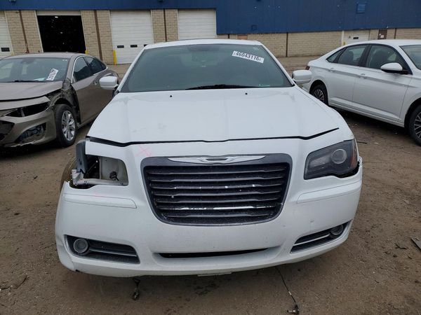 2014 CHRYSLER 300