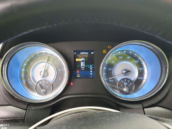 2014 CHRYSLER 300
