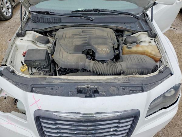 2014 CHRYSLER 300