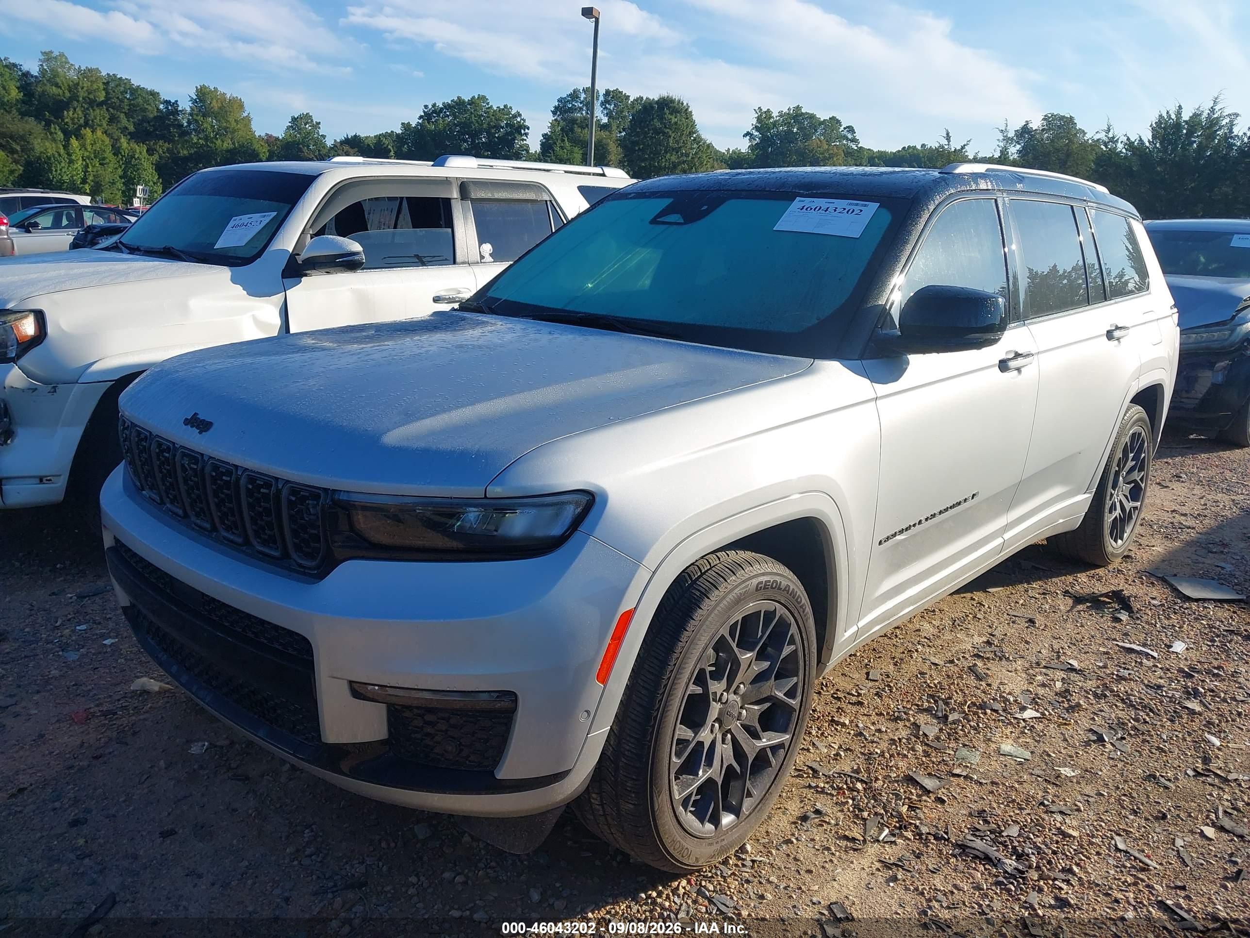 2023 JEEP GRAND CHEROKEE L SUMMIT 4X4 — I2