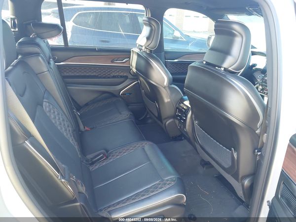 2023 JEEP GRAND CHEROKEE L SUMMIT 4X4 — I8