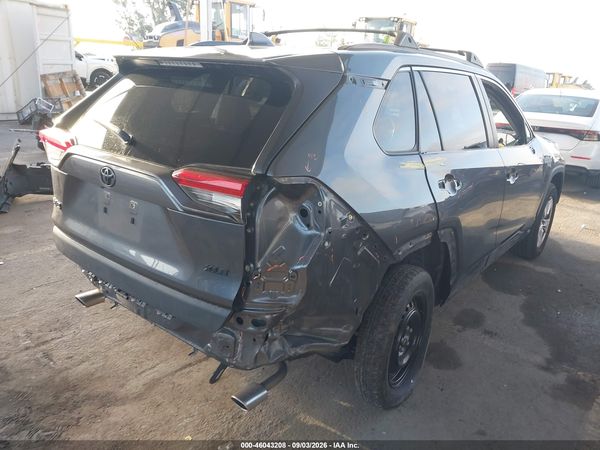 2019 TOYOTA RAV4 XLE — I4