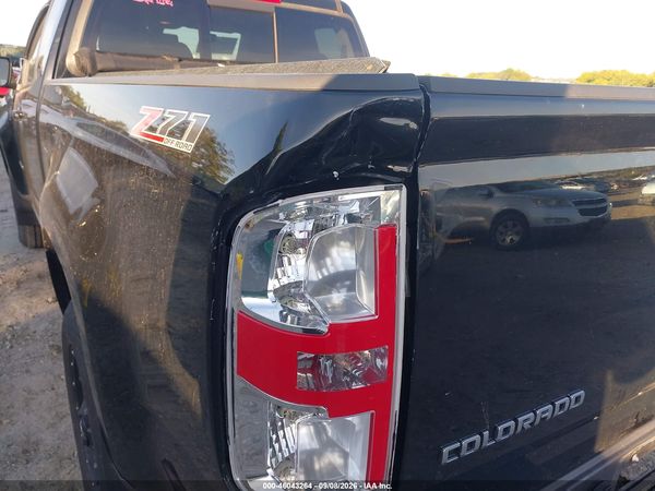 2016 CHEVROLET COLORADO Z71 — I152