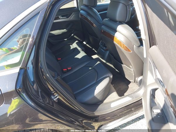 2015 AUDI A8 3.0T — I8