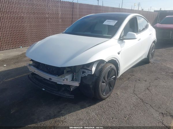 2026 TESLA MODEL Y