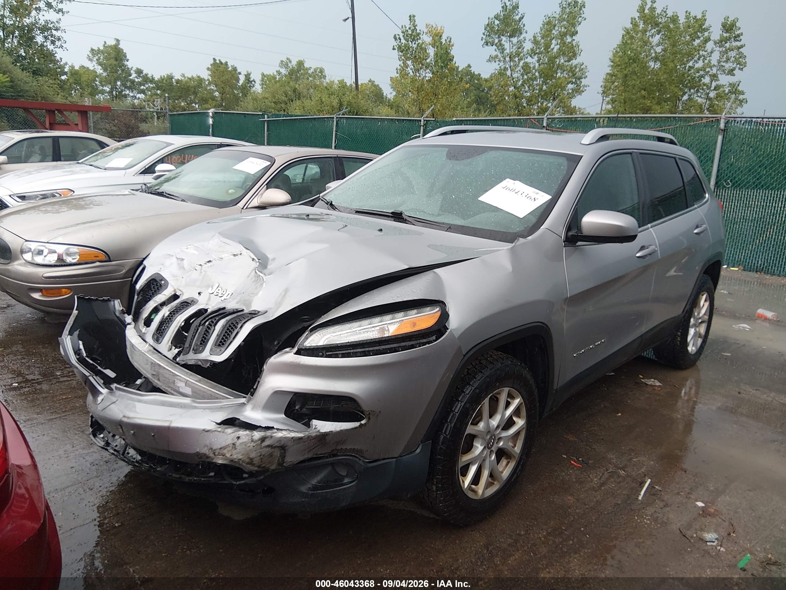 2017 JEEP CHEROKEE LATITUDE 4X4 — I2