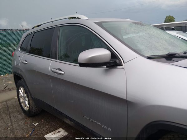 2017 JEEP CHEROKEE LATITUDE 4X4 — I116