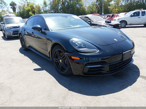 2018 PORSCHE PANAMERA 4