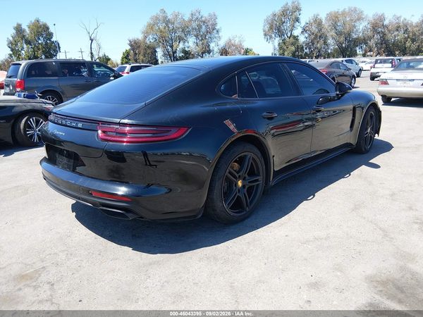 2018 PORSCHE PANAMERA 4
