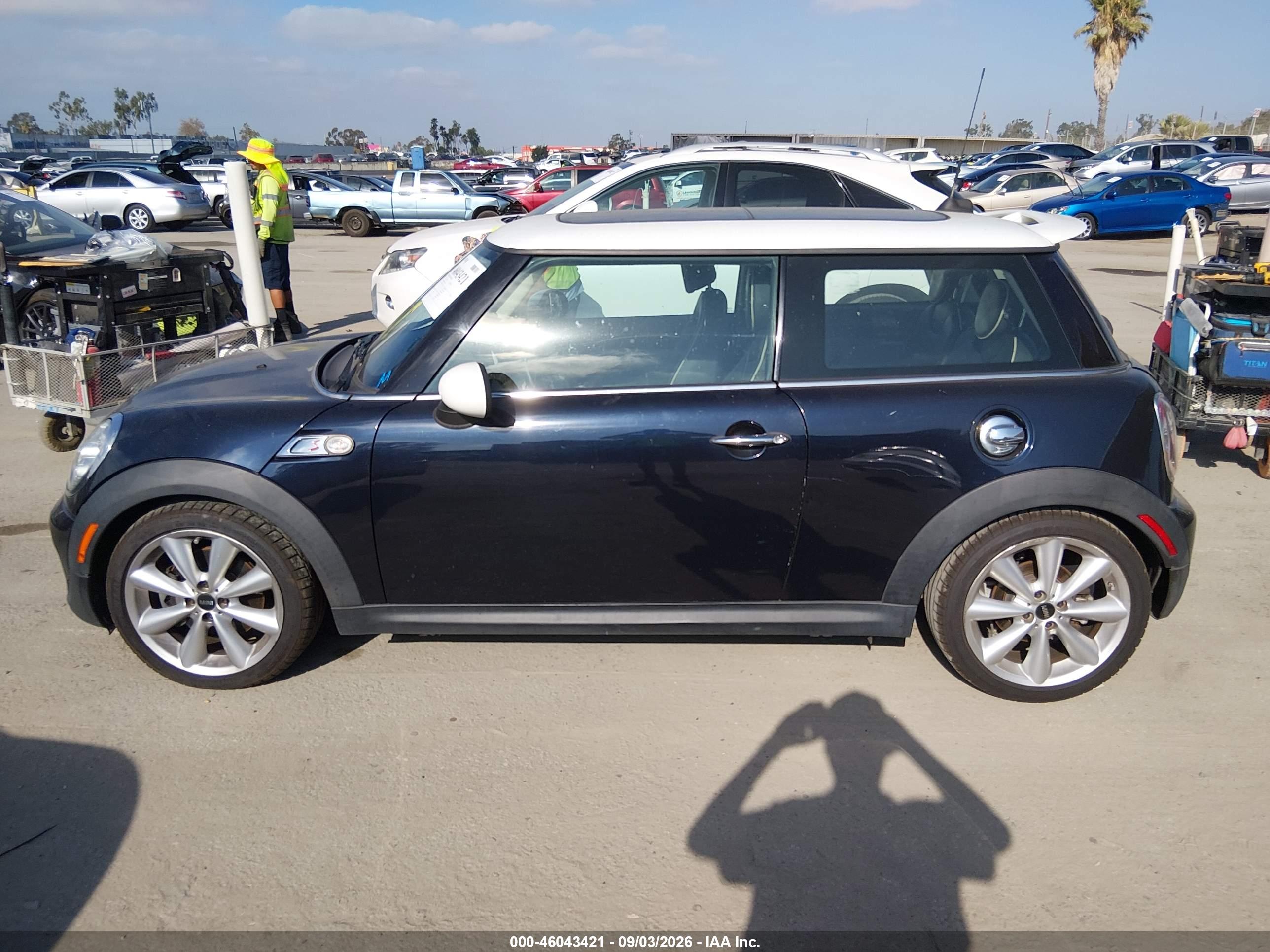 2012 MINI COOPER S