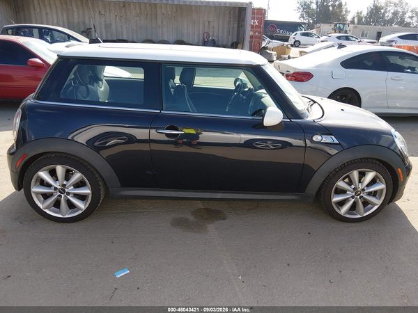 2012 MINI COOPER S