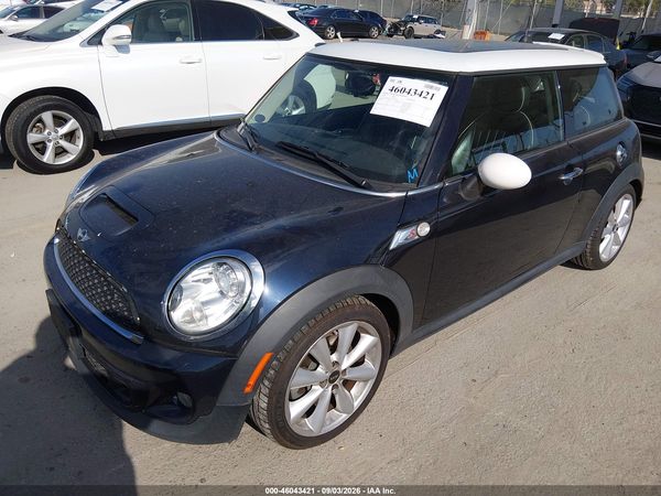 2012 MINI COOPER S