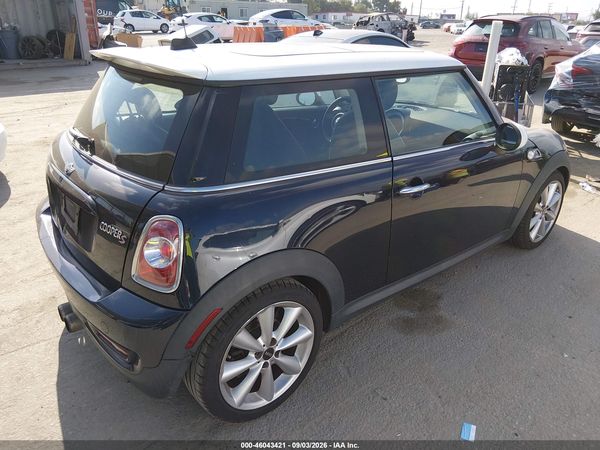 2012 MINI COOPER S