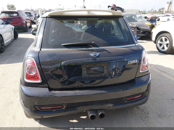 2012 MINI COOPER S
