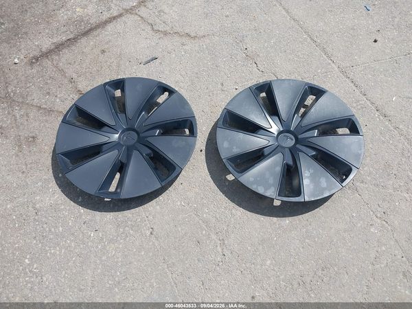 2024 TESLA MODEL 3 — I13