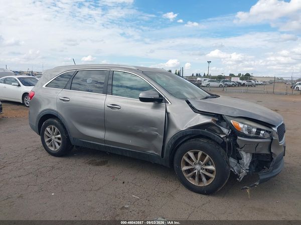 2017 KIA SORENTO 2.4L LX