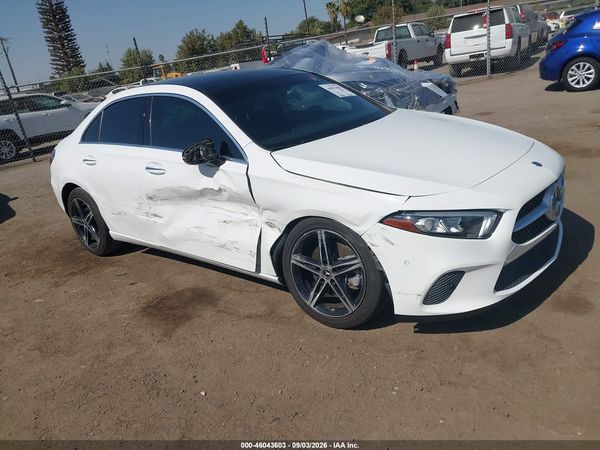 2022 MERCEDES-BENZ A 220 A220 — I1