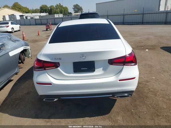 2022 MERCEDES-BENZ A 220 A220 — I119