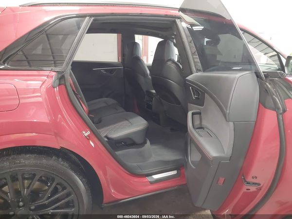 2026 AUDI SQ8 — I8
