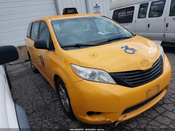 2016 TOYOTA SIENNA L 7 PASSENGER