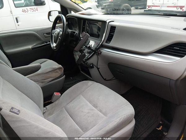 2016 TOYOTA SIENNA L 7 PASSENGER