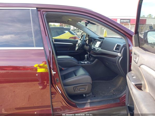 2019 TOYOTA HIGHLANDER XLE