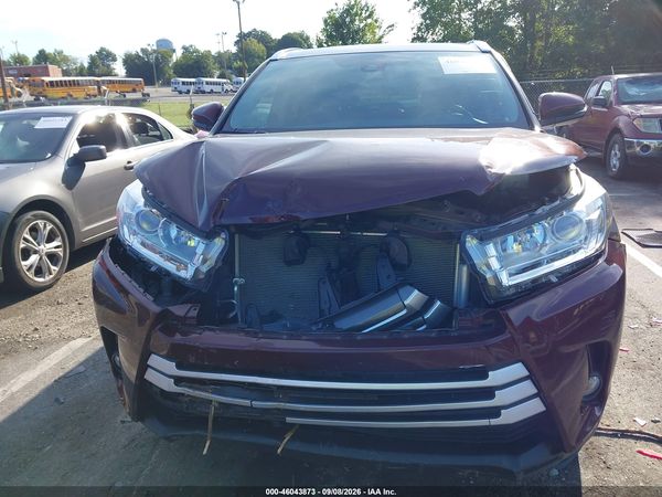 2019 TOYOTA HIGHLANDER XLE