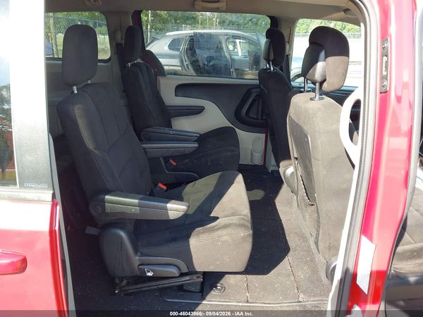 2012 DODGE GRAND CARAVAN SXT — I8