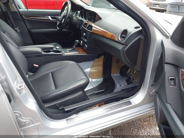 2012 MERCEDES-BENZ C 300 LUXURY 4MATIC — I6