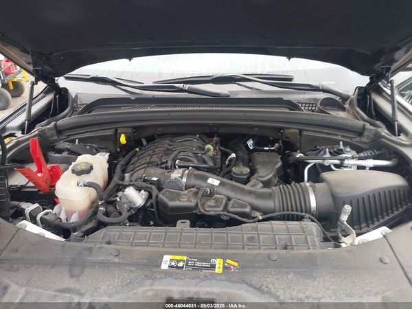 2025 JEEP GRAND CHEROKEE LAREDO 4X4 — I10