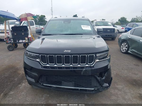 2025 JEEP GRAND CHEROKEE LAREDO 4X4 — I115