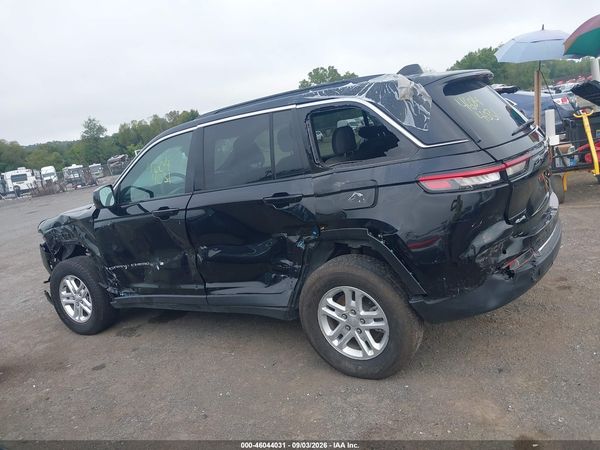 2025 JEEP GRAND CHEROKEE LAREDO 4X4 — I117