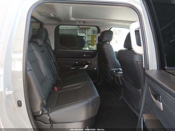 2022 TOYOTA TUNDRA LIMITED — I8