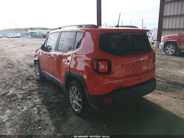 2021 JEEP RENEGADE LATITUDE 4X4 — I3