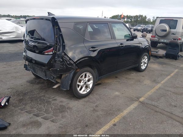 2023 KIA SOUL LX — I4