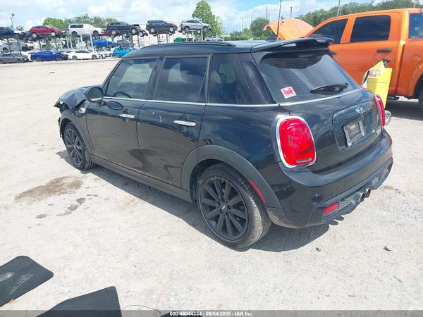 2016 MINI HARDTOP COOPER S — I3
