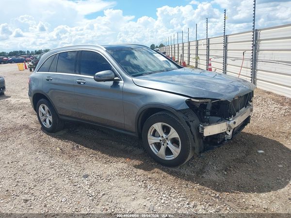 2018 MERCEDES-BENZ GLC 300 GLC300 — I1