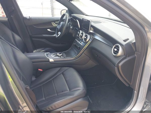 2018 MERCEDES-BENZ GLC 300 GLC300 — I5