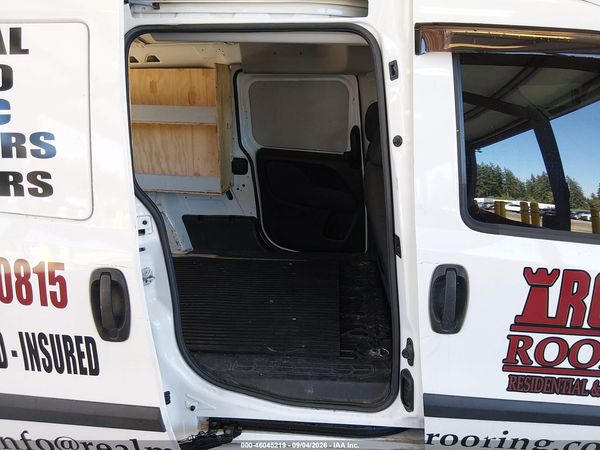 2016 RAM PROMASTER CITY TRADESMAN SLT — I8