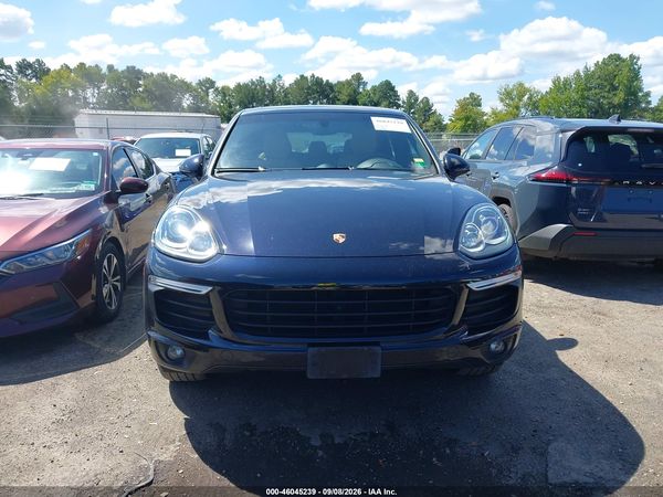 2016 PORSCHE CAYENNE