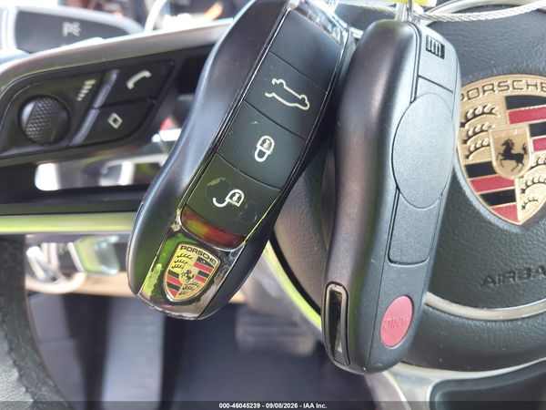 2016 PORSCHE CAYENNE