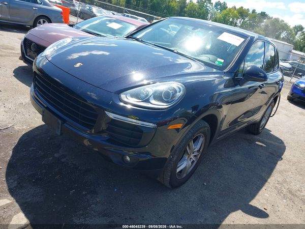 2016 PORSCHE CAYENNE